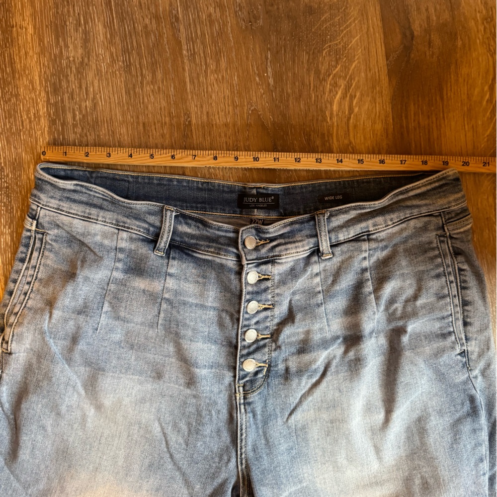 Button‎ Fly Wide Legged Cropped Jean by Judy Blue 22W - Picture 10 of 11